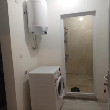 شقة Avci