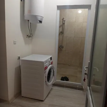 Avci شقة